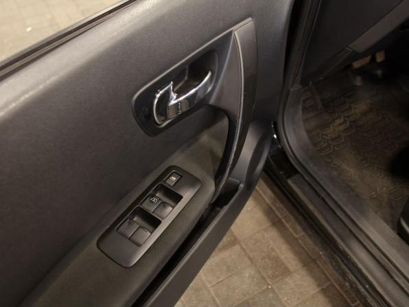 Nissan Qashqai I Рестайлинг с пробегом 2010 года, цена 1 110 000 рублей, 123271 км, внедорожник, Автокод Объявления