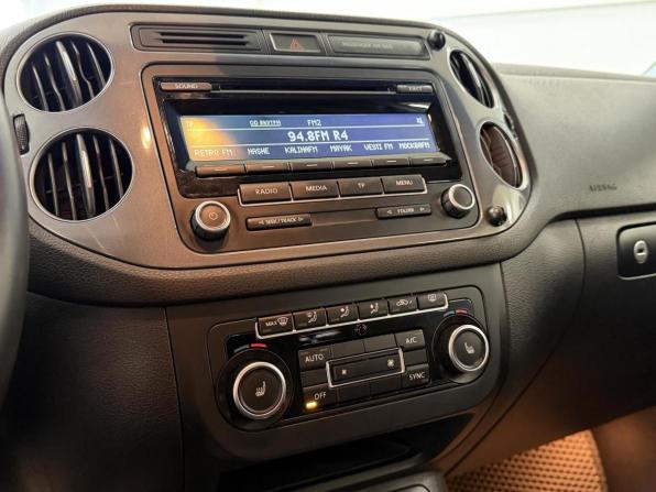 Volkswagen Tiguan I Рестайлинг с пробегом 2015 года, цена 1 349 000 рублей, 166000 км, внедорожник, Автокод Объявления