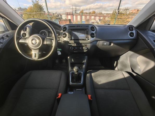 Volkswagen Tiguan I Рестайлинг с пробегом 2012 года, цена 729 000 рублей, 240000 км, внедорожник, Автокод Объявления