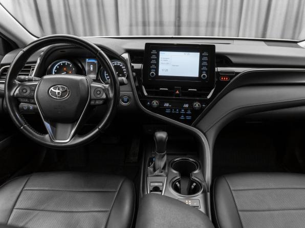 Toyota Camry VIII (XV70) Рестайлинг с пробегом 2021 года, цена 2 650 000 рублей, 139505 км, седан, Автокод Объявления