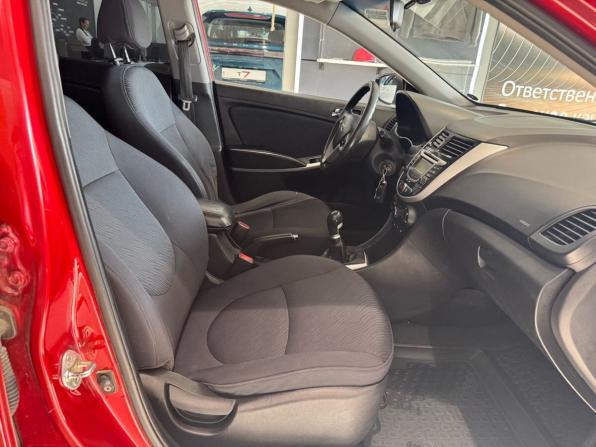 Hyundai Solaris I с пробегом 2011 года, цена 549 000 рублей, 180000 км, седан, Автокод Объявления
