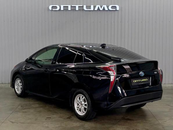 Toyota Prius IV (XW50) с пробегом 2016 года, цена 1 497 000 рублей, 176614 км, лифтбек, Автокод Объявления