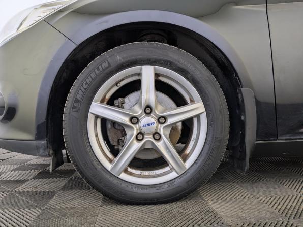 Ford Focus III с пробегом 2011 года, цена 875 000 рублей, 93361 км, хэтчбек, Автокод Объявления