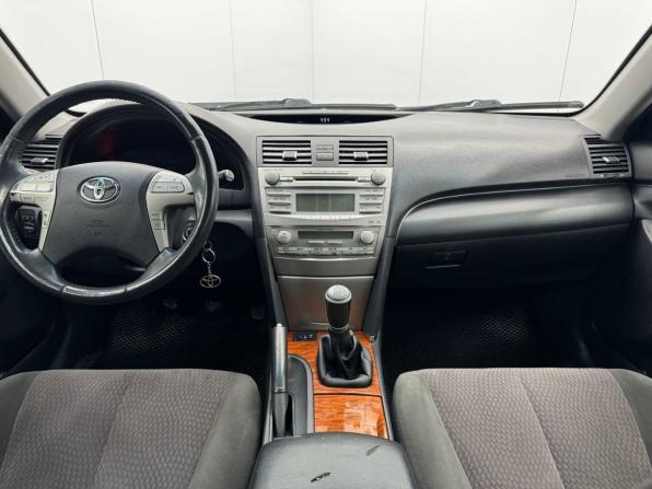 Toyota Camry VI (XV40) Рестайлинг с пробегом 2010 года, цена 1 037 000 рублей, 221611 км, седан, Автокод Объявления