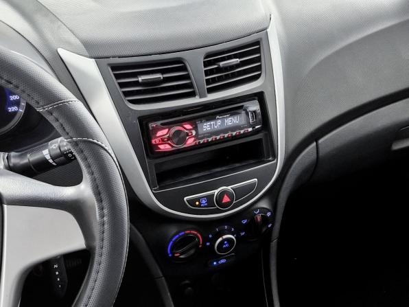 Hyundai Solaris I с пробегом 2012 года, цена 699 000 рублей, 156485 км, седан, Автокод Объявления