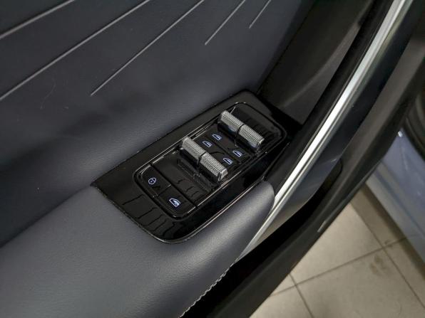 Geely Atlas II с пробегом 2024 года, цена 2 450 000 рублей, 19905 км, внедорожник, Автокод Объявления