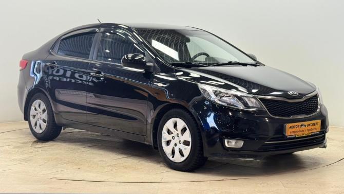 Kia Rio III Рестайлинг с пробегом 2016 года, цена 925 000 рублей, 84805 км, седан, Автокод Объявления