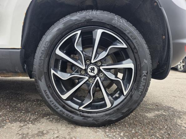 Skoda Yeti I с пробегом 2011 года, цена 850 000 рублей, 222231 км, внедорожник, Автокод Объявления