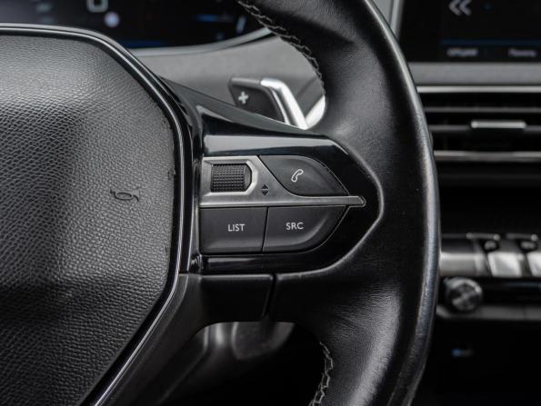 Peugeot 5008 II с пробегом 2019 года, цена 1 680 000 рублей, 107635 км, внедорожник, Автокод Объявления