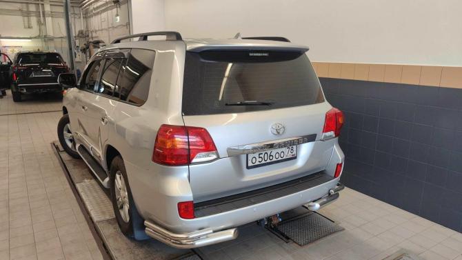 Toyota Land Cruiser 200 Series Рестайлинг 1 с пробегом 2013 года, цена 3 330 000 рублей, 251282 км, внедорожник, Автокод Объявления
