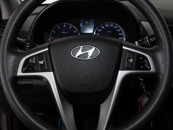 Hyundai Solaris I Рестайлинг с пробегом 2015 года, цена 1 110 000 рублей, 88907 км, седан, Автокод Объявления