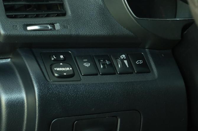 Toyota Highlander II (XU40) Рестайлинг с пробегом 2011 года, цена 1 989 000 рублей, 211900 км, внедорожник, Автокод Объявления