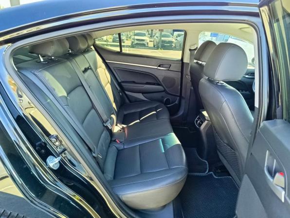 Hyundai Elantra VI (AD) с пробегом 2018 года, цена 1 559 995 рублей, 90000 км, седан, Автокод Объявления