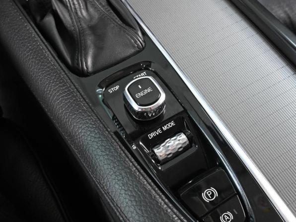 Volvo XC90 II с пробегом 2015 года, цена 3 675 000 рублей, 153582 км, внедорожник, Автокод Объявления