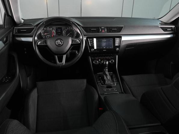 Skoda Superb III с пробегом 2019 года, цена 2 059 000 рублей, 88137 км, лифтбек, Автокод Объявления