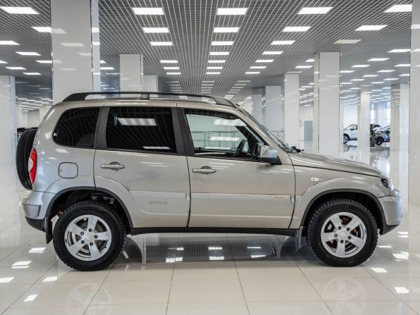 Chevrolet Niva I Рестайлинг с пробегом 2016 года, цена 647 000 рублей, 90819 км, внедорожник, Автокод Объявления