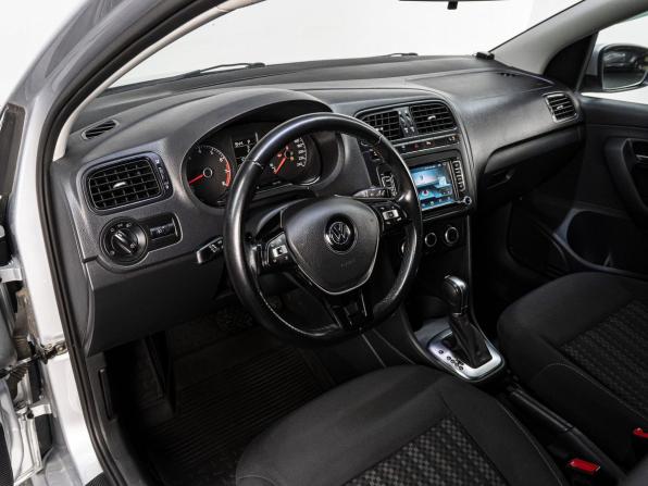 Volkswagen Polo V Рестайлинг с пробегом 2016 года, цена 1 100 000 рублей, 106364 км, седан, Автокод Объявления