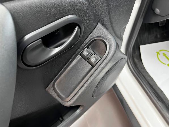 Renault Duster I Рестайлинг с пробегом 2015 года, цена 1 265 000 рублей, 166380 км, внедорожник, Автокод Объявления