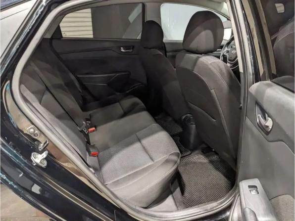 Hyundai Solaris II Рестайлинг с пробегом 2021 года, цена 1 635 000 рублей, 50493 км, седан, Автокод Объявления