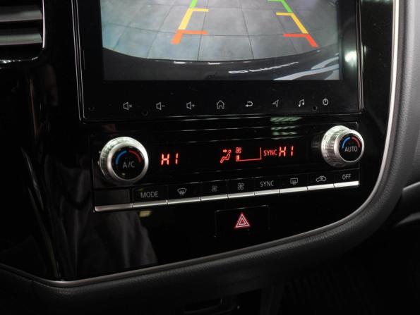 Mitsubishi Outlander III Рестайлинг 3 с пробегом 2021 года, цена 3 719 000 рублей, 4351 км, внедорожник, Автокод Объявления