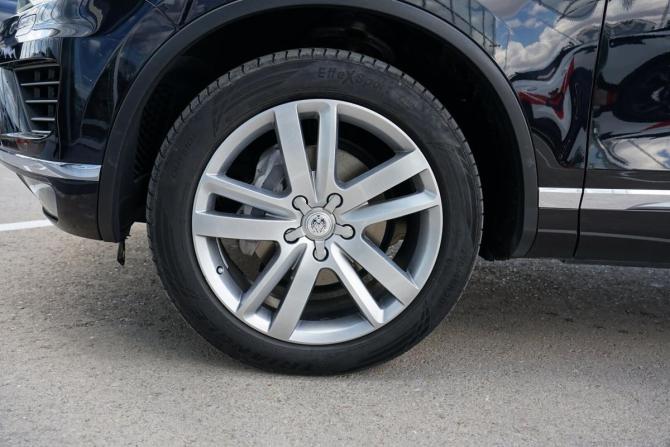 Volkswagen Touareg II Рестайлинг с пробегом 2015 года, цена 2 890 000 рублей, 239463 км, внедорожник, Автокод Объявления