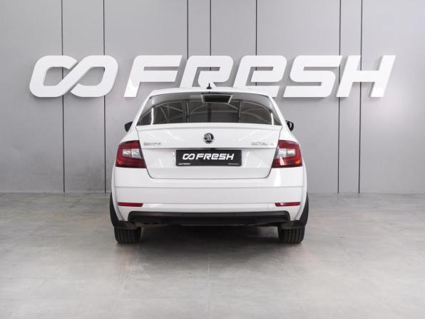 Skoda Octavia III (A7) Рестайлинг с пробегом 2017 года, цена 1 850 000 рублей, 178104 км, лифтбек, Автокод Объявления