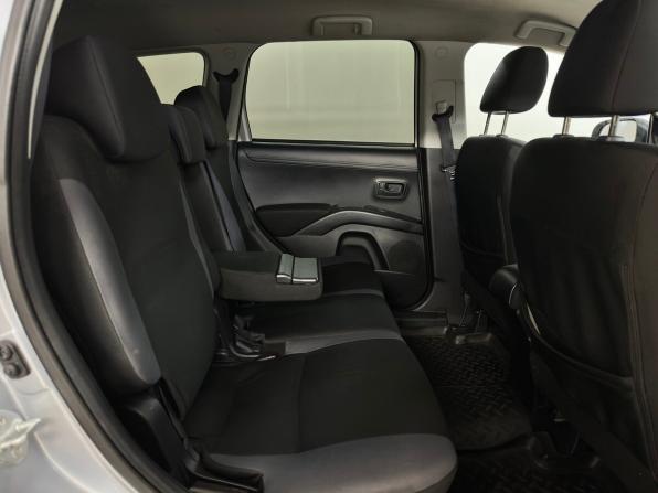 Mitsubishi Outlander II Рестайлинг с пробегом 2009 года, цена 870 000 рублей, 241850 км, внедорожник, Автокод Объявления