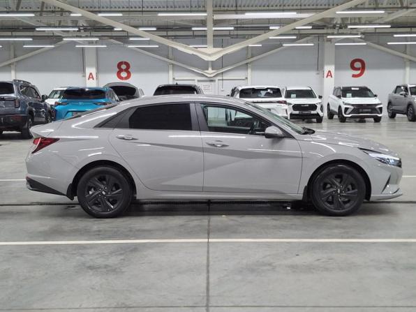 Hyundai Elantra VII (CN7) с пробегом 2021 года, цена 2 010 000 рублей, 90068 км, седан, Автокод Объявления