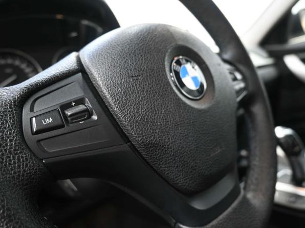 BMW 3 серии VI (F3x) Рестайлинг с пробегом 2015 года, цена 1 929 900 рублей, 95124 км, седан, Автокод Объявления