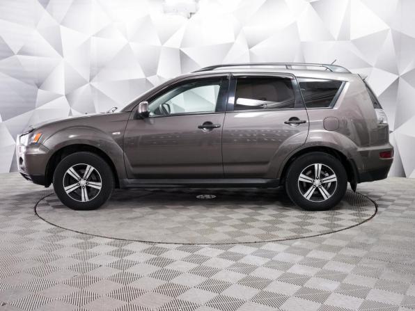 Mitsubishi Outlander II Рестайлинг с пробегом 2010 года, цена 990 000 рублей, 215000 км, внедорожник, Автокод Объявления