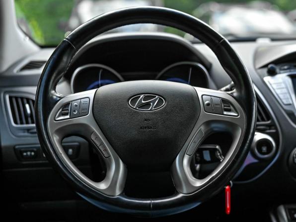 Hyundai ix35 I Рестайлинг с пробегом 2013 года, цена 1 170 000 рублей, 187704 км, внедорожник, Автокод Объявления