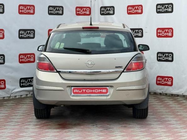 Opel Astra H Рестайлинг с пробегом 2008 года, цена 449 990 рублей, 213000 км, хэтчбек, Автокод Объявления