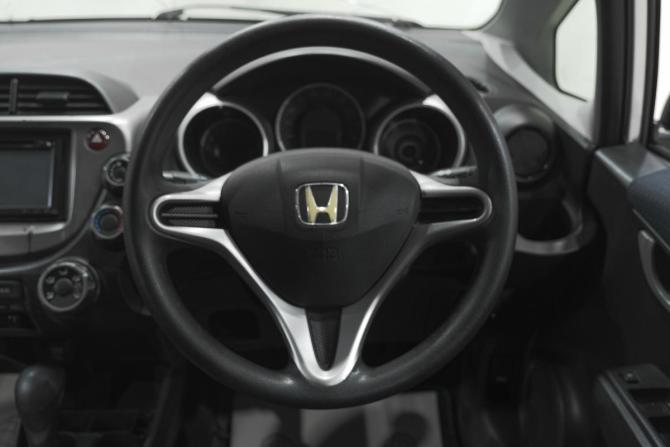 Honda Fit II с пробегом 2010 года, цена 699 000 рублей, 191000 км, хэтчбек, Автокод Объявления