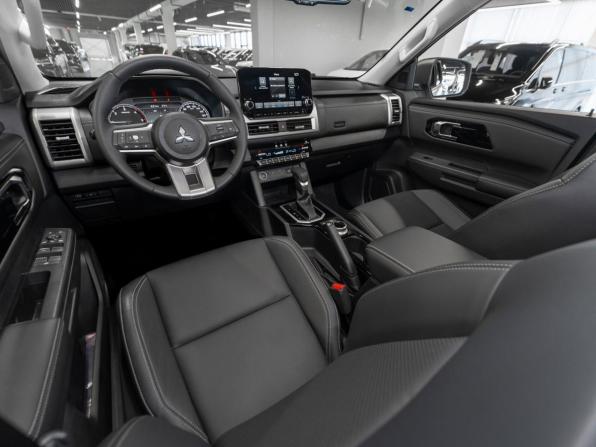 Mitsubishi L200 VI с пробегом 2025 года, цена 5 300 000 рублей, 50 км, пикап, Автокод Объявления