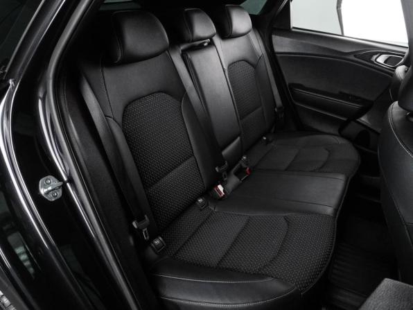 Kia Ceed III с пробегом 2019 года, цена 1 687 000 рублей, 110282 км, хэтчбек, Автокод Объявления