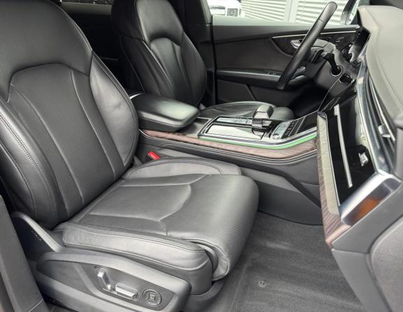 Audi Q8 I (4M) с пробегом 2018 года, цена 4 790 000 рублей, 128516 км, внедорожник, Автокод Объявления