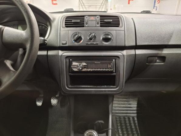 Skoda Fabia II Рестайлинг с пробегом 2012 года, цена 563 000 рублей, 215465 км, хэтчбек, Автокод Объявления