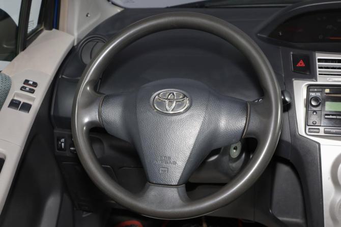 Toyota Yaris II с пробегом 2008 года, цена 599 000 рублей, 129807 км, хэтчбек, Автокод Объявления