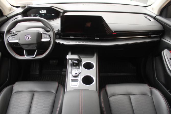 Changan UNI-S (CS55 Plus) с пробегом 2024 года, цена 2 345 000 рублей, 6749 км, внедорожник, Автокод Объявления