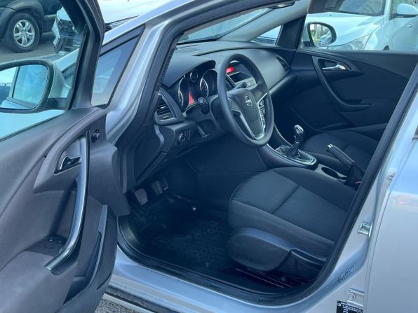 Opel Astra J с пробегом 2012 года, цена 640 000 рублей, 119701 км, хэтчбек, Автокод Объявления