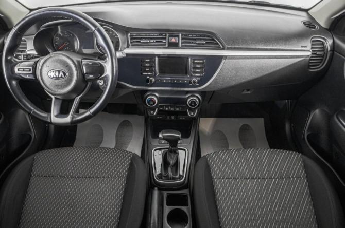 Kia Rio IV Рестайлинг с пробегом 2018 года, цена 1 549 000 рублей, 86000 км, хэтчбек, Автокод Объявления