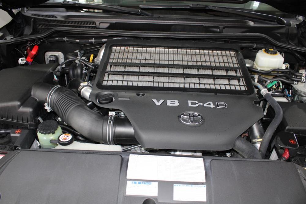 Toyota Land Cruiser 200 Series Рестайлинг 2 Владивосток  - изображение 13