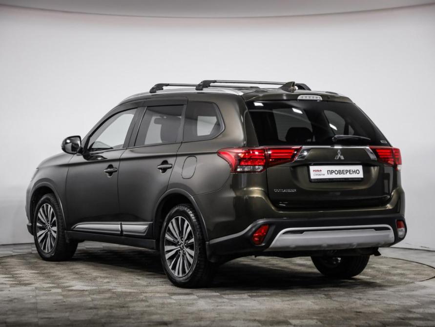 Mitsubishi Outlander III Рестайлинг 3 Санкт-Петербург  - изображение 8
