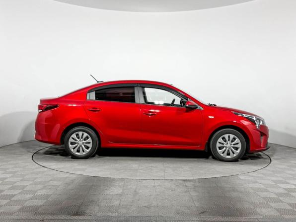 Kia Rio IV Рестайлинг с пробегом 2021 года, цена 1 390 000 рублей, 125074 км, седан, Автокод Объявления