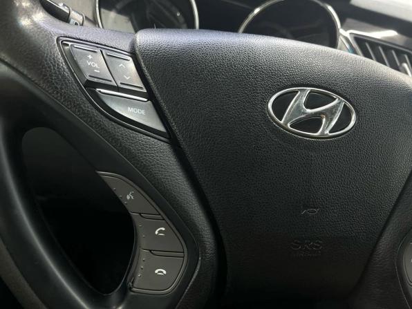 Hyundai Sonata VI (YF) с пробегом 2010 года, цена 1 209 900 рублей, 175600 км, седан, Автокод Объявления