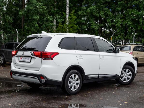 Mitsubishi Outlander III Рестайлинг 3 с пробегом 2020 года, цена 1 535 000 рублей, 230938 км, внедорожник, Автокод Объявления
