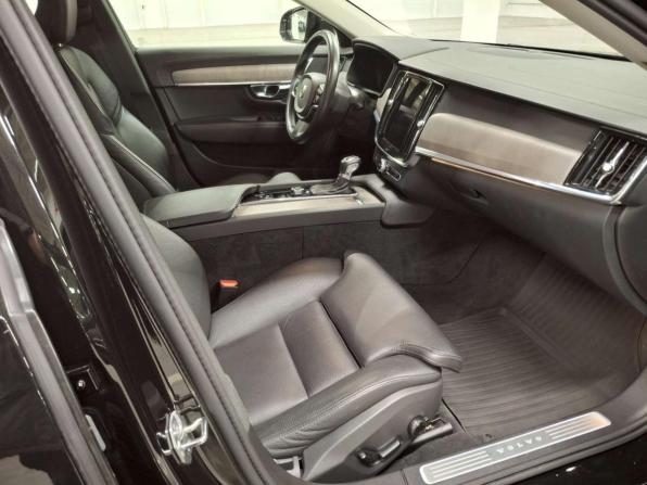 Volvo S90 II Рестайлинг с пробегом 2021 года, цена 3 840 000 рублей, 40280 км, седан, Автокод Объявления