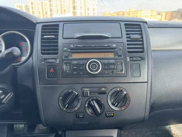 Nissan Tiida I Рестайлинг с пробегом 2013 года, цена 810 000 рублей, 120000 км, хэтчбек, Автокод Объявления