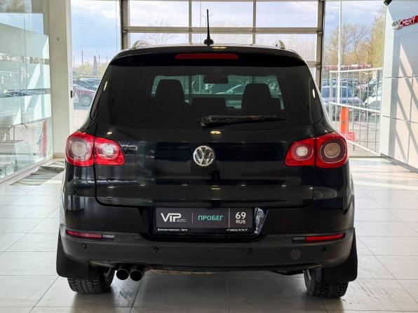 Volkswagen Tiguan I с пробегом 2010 года, цена 897 000 рублей, 243197 км, внедорожник, Автокод Объявления