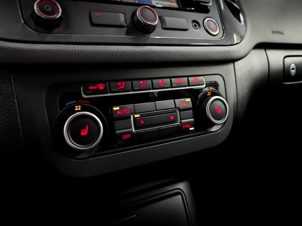 Volkswagen Tiguan I Рестайлинг с пробегом 2012 года, цена 1 599 000 рублей, 96463 км, внедорожник, Автокод Объявления